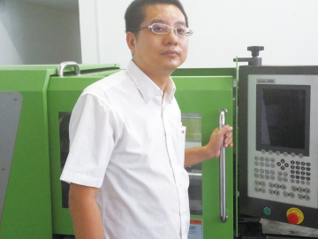 東華機(jī)械：為注塑客戶(hù)提供智能化服務(wù)